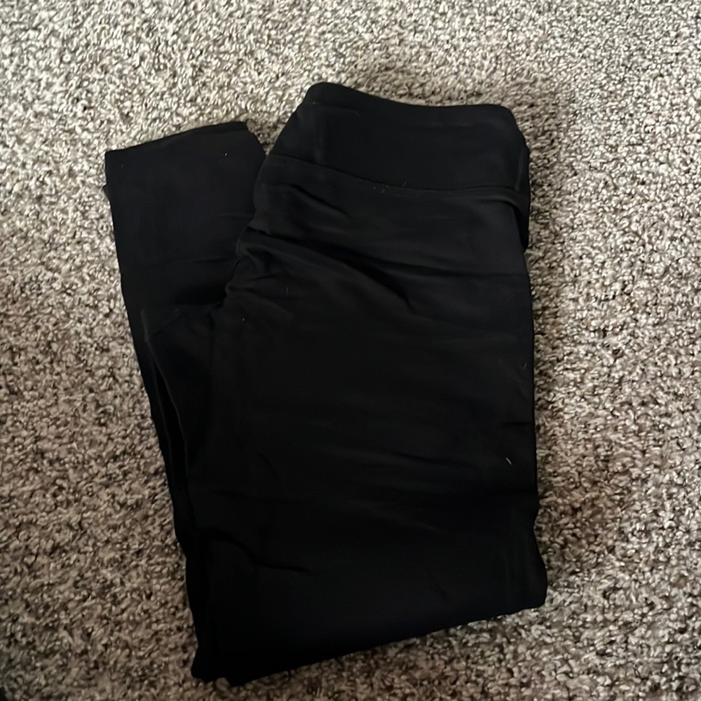 Black leggings